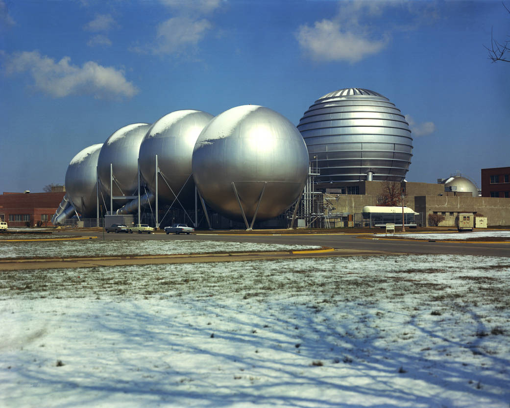 Hypersonic wind tunnel