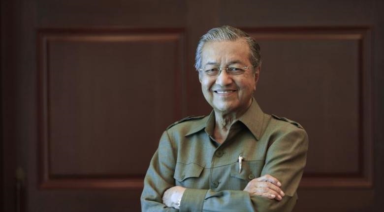 Mahathir returns to Malaysian politics