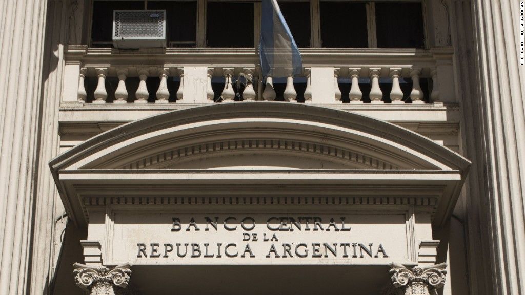 141001174832-argentina-central-bank-resignation-1024x576