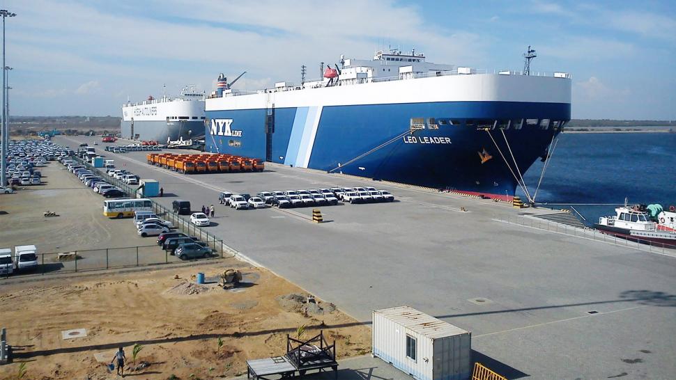 Hambantota_Port