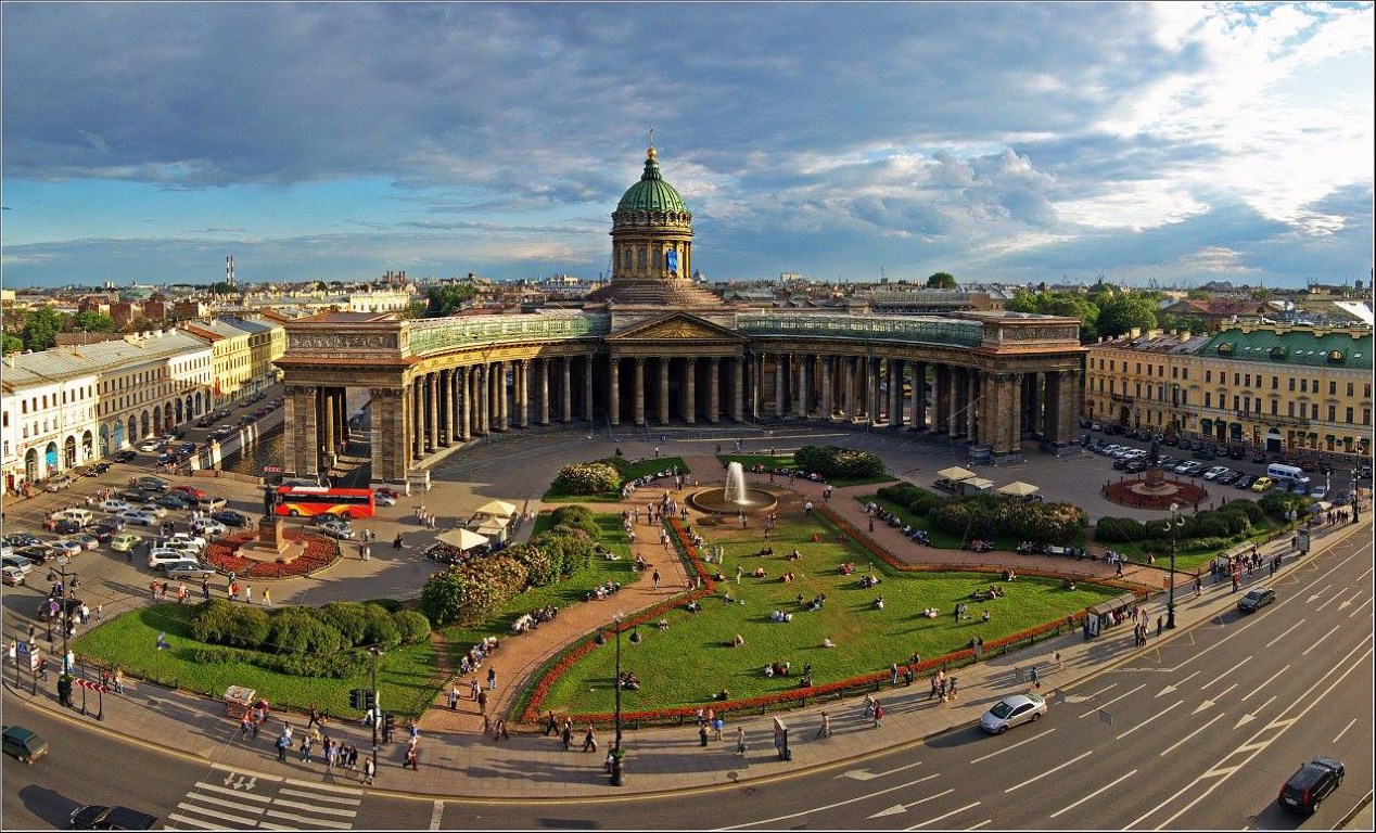 Kazan-Cathedral-in-St-Petersburg-Russia