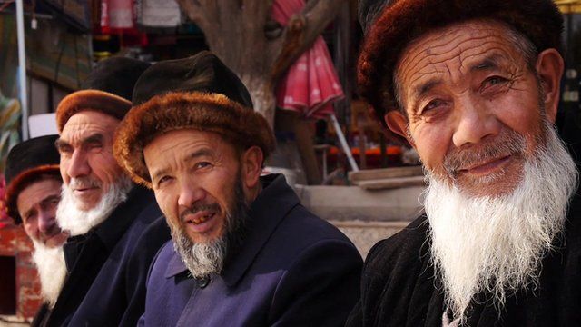 _80024459_uighurs