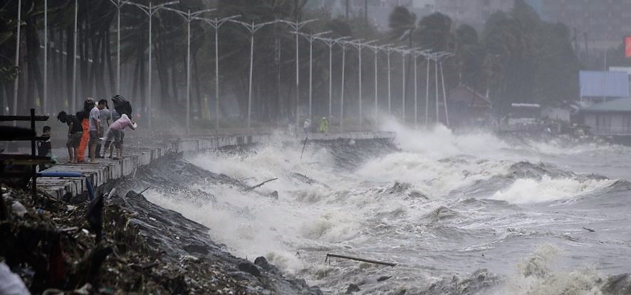 Typhoon Mangkhut batters south China