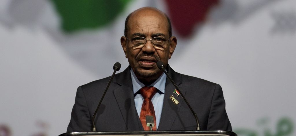 Bashir dissolves his government