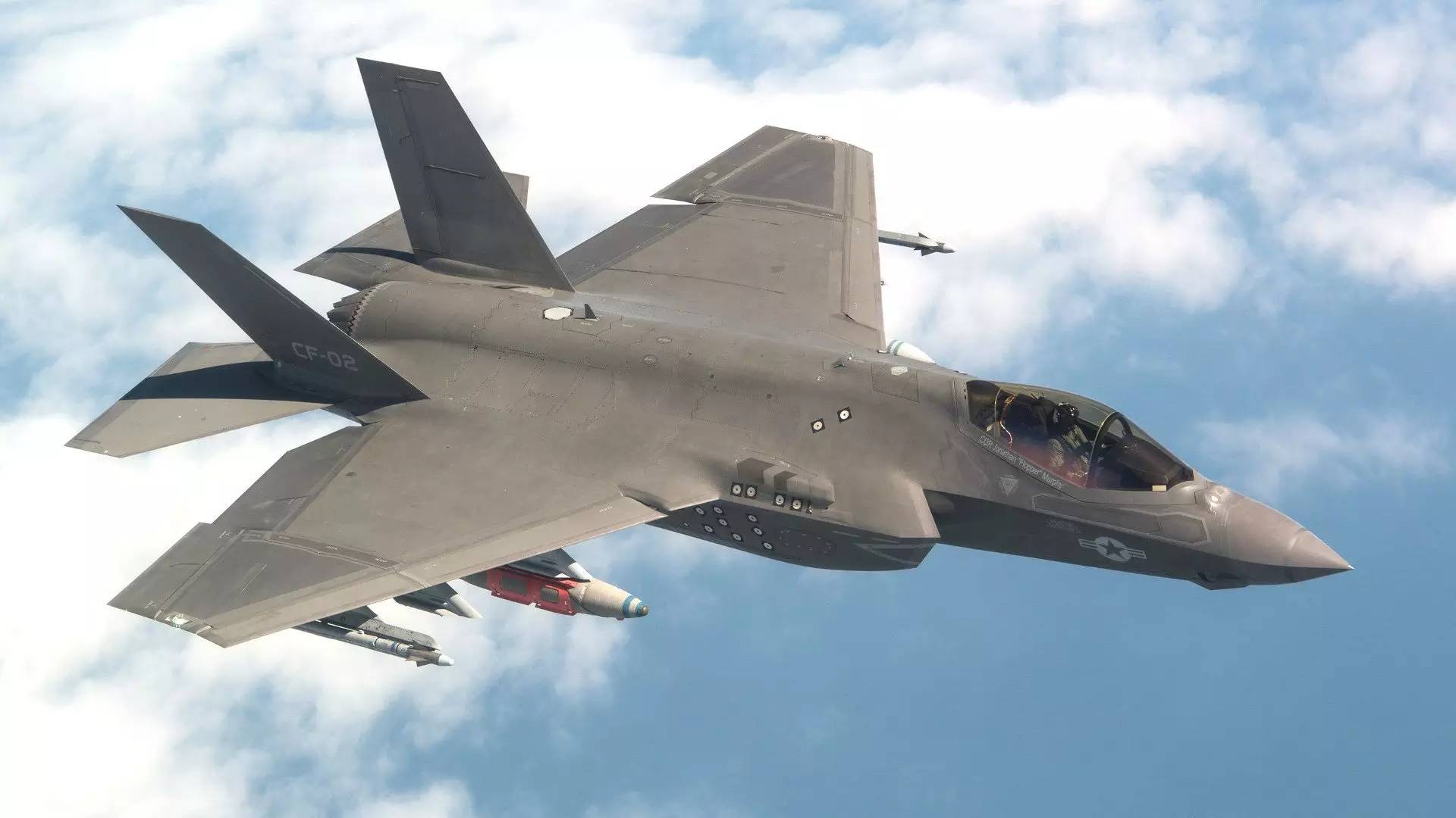 F-35 crashes in training exercise