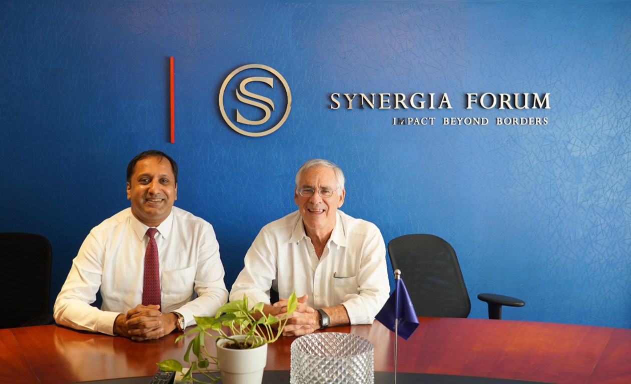 Dr. Richard Danzig visits Synergia