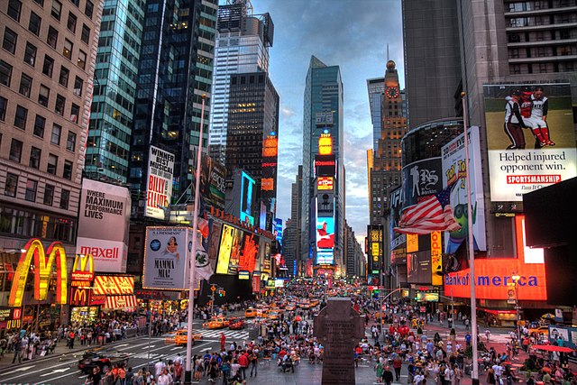 640px-New_york_times_square-terabass