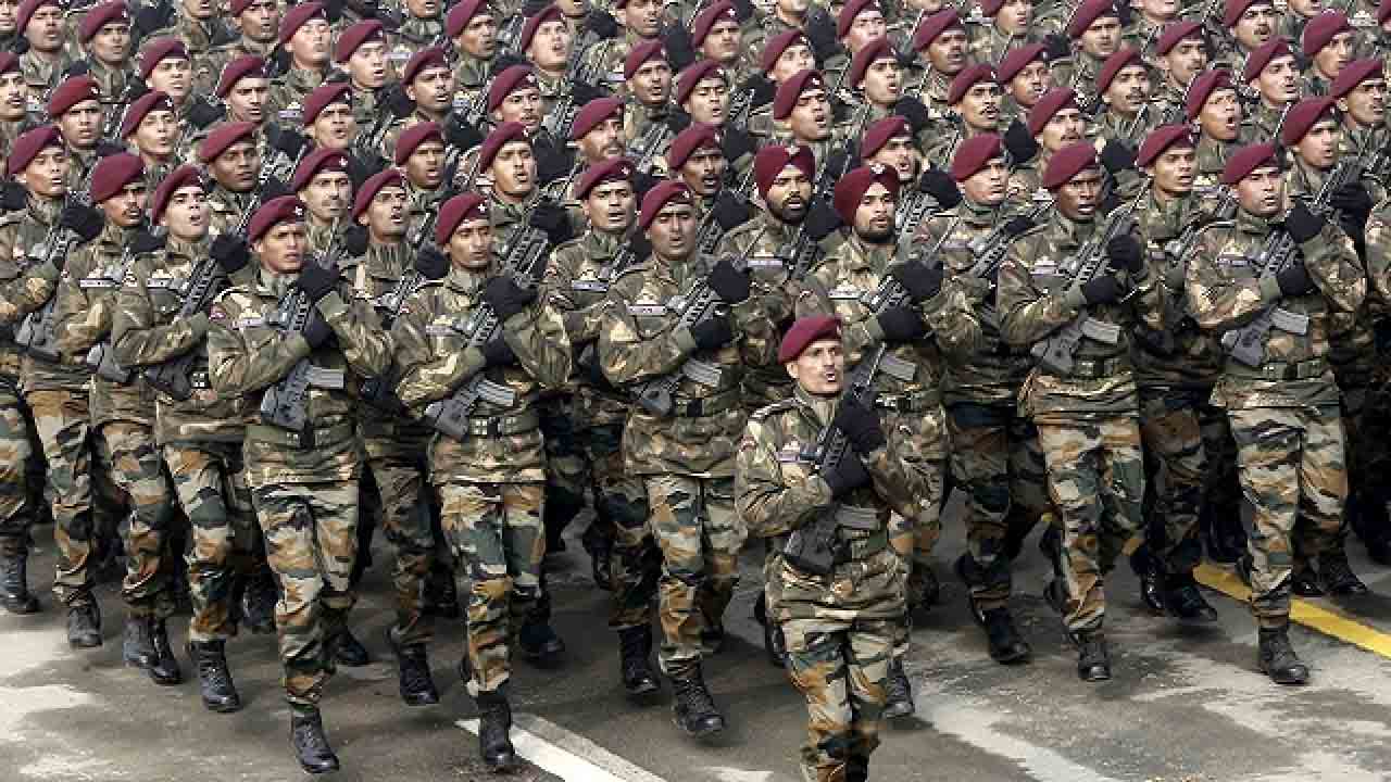 542271-418914-republic-day-army